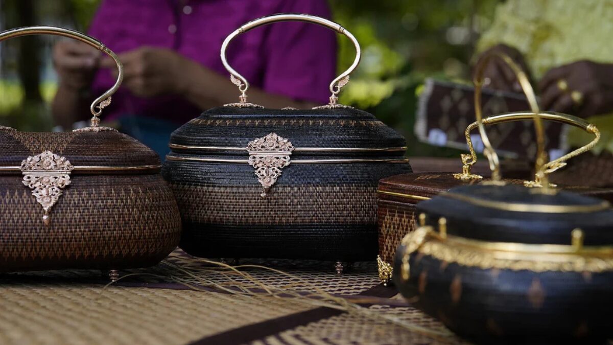 リーパオの手編み高級バッグ